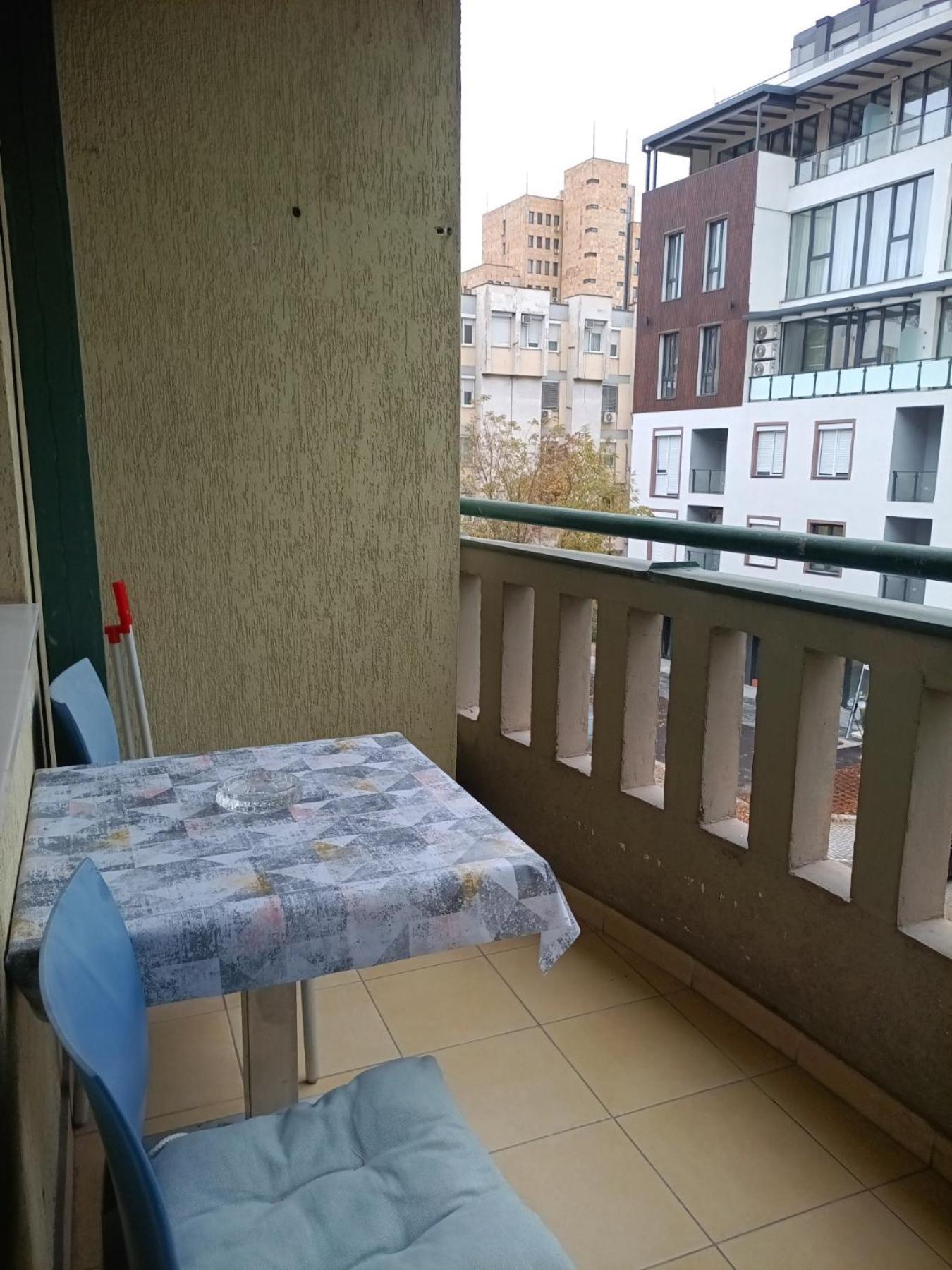 Centar Apartment Aleks Skopje Zimmer foto